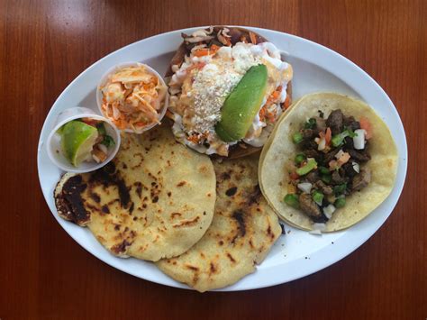 Tacos y pupusas. Things To Know About Tacos y pupusas. 